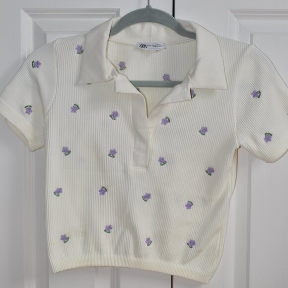 Zara Tops - Zara Purple Flower Short-sleeve